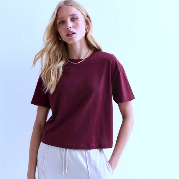 ๐๐ SEE VIDEO Cute Lululemon T-Shirt Beautiful Maroon Purple Colour - Picture 5 of 10